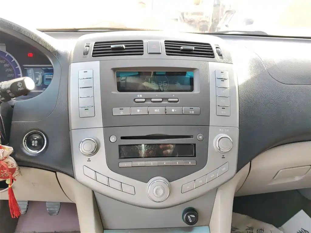 BYD S6 2014