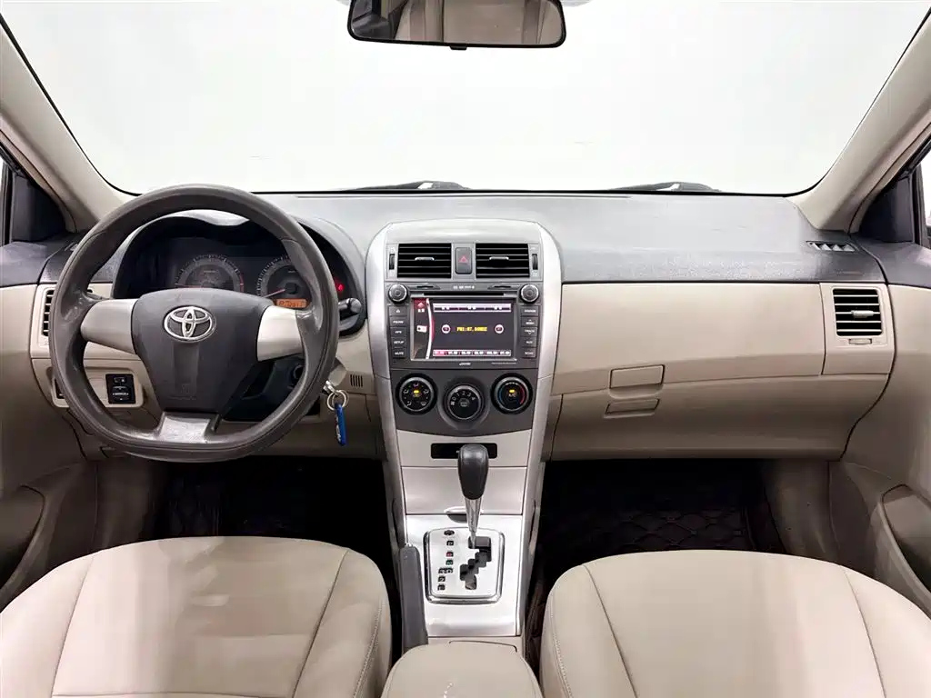 TOYOTA COROLLA 2012