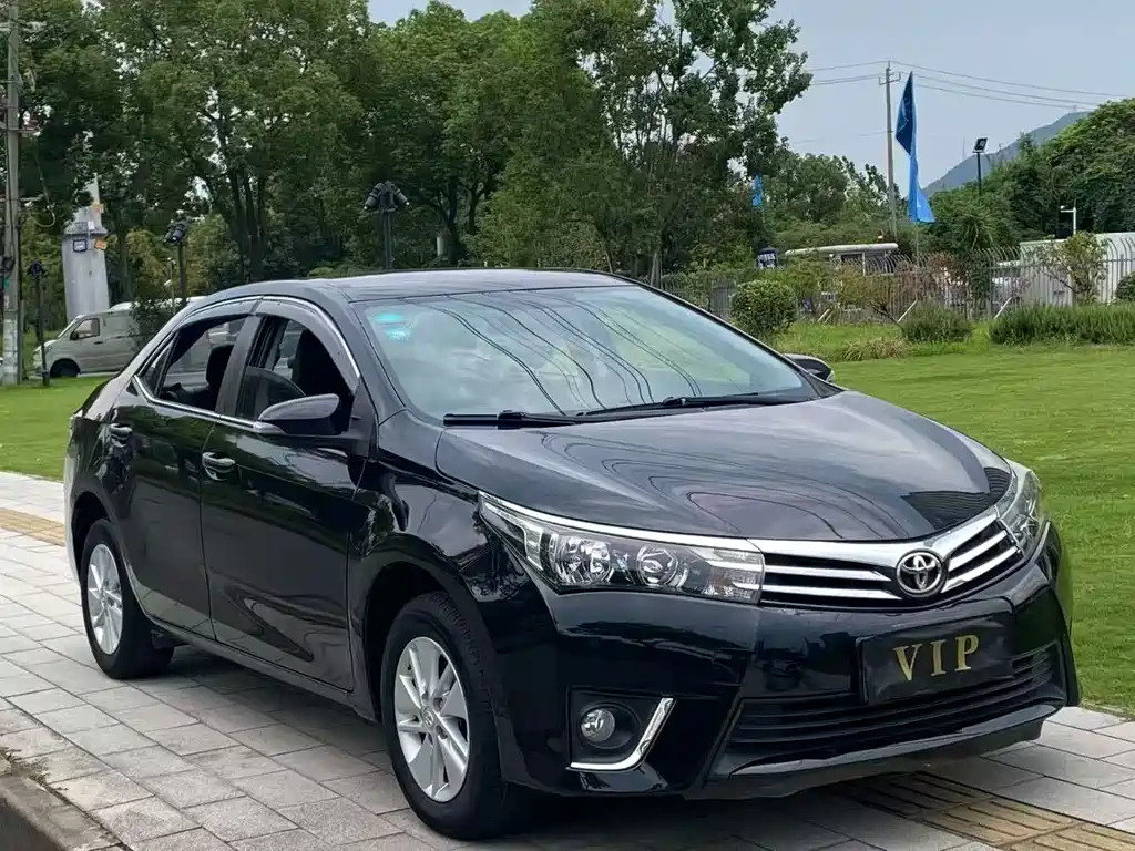 TOYOTA COROLLA 2014