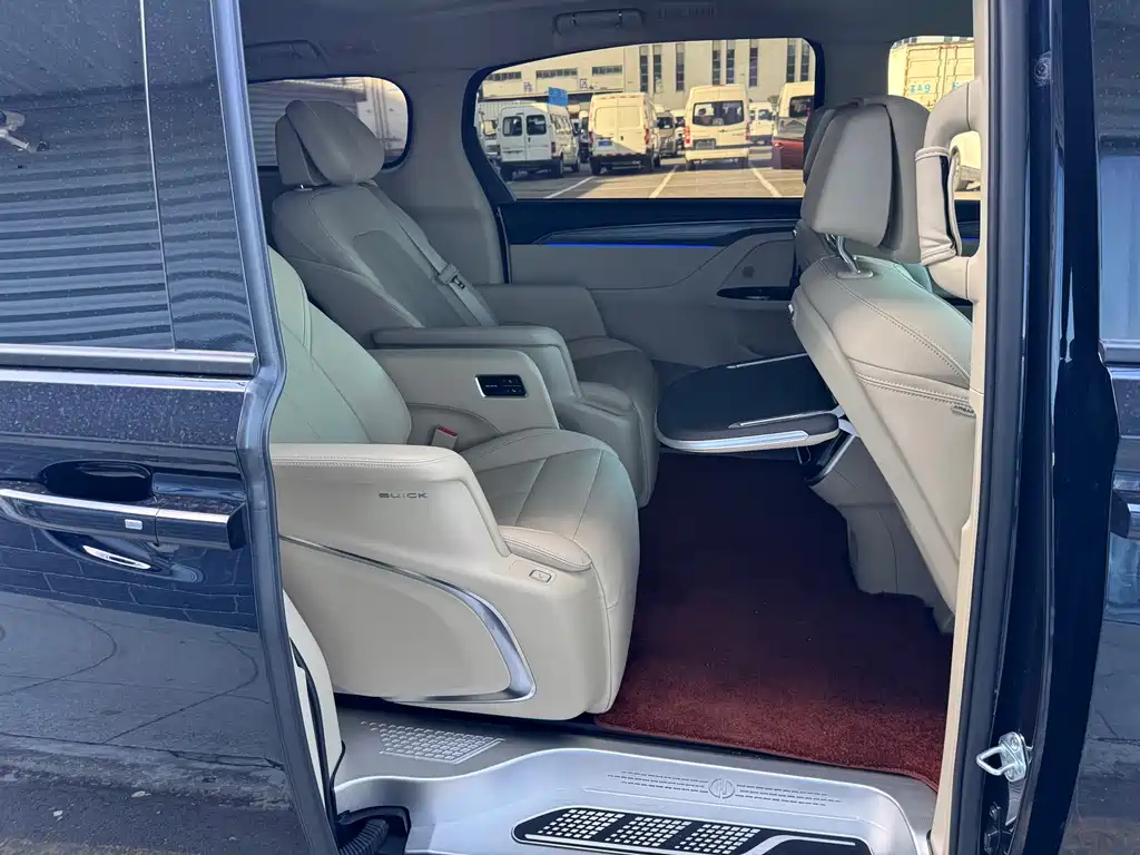 BUICK GL8 NEW ENERGY 2025