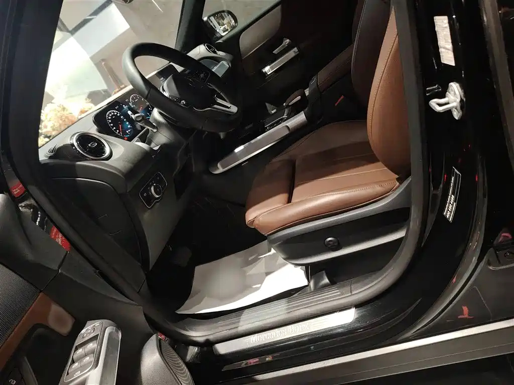 MERCEDES BENZ GLB 2022