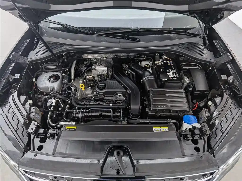 VOLKSWAGEN TAYRON 2024