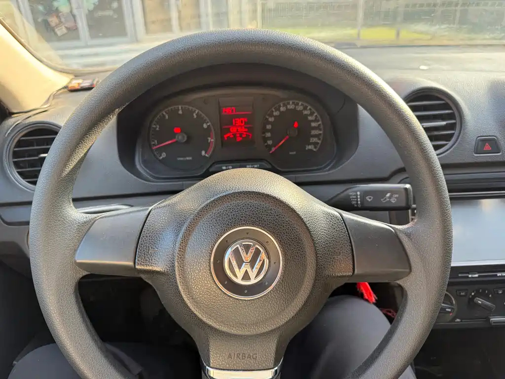 VOLKSWAGEN JETTA 2014