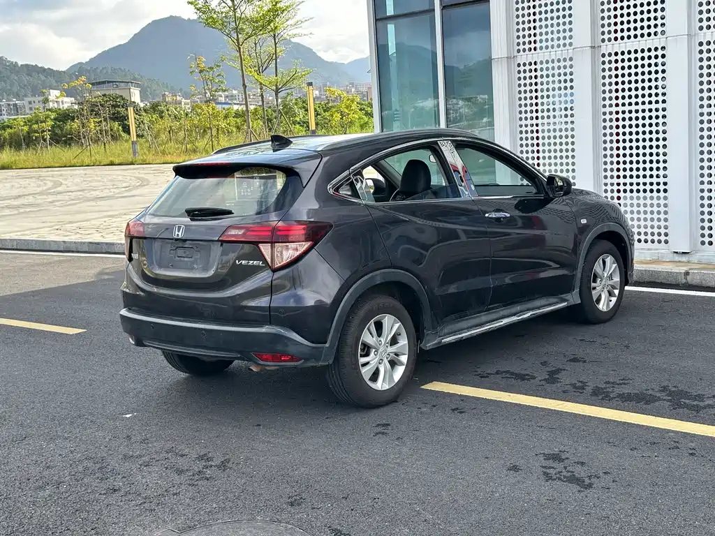 HONDA VEZEL 2018