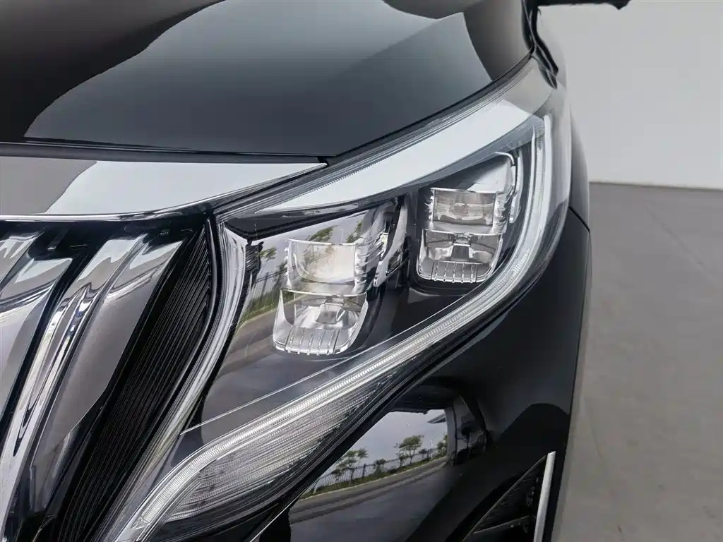 TRUMPCHI M8 2023