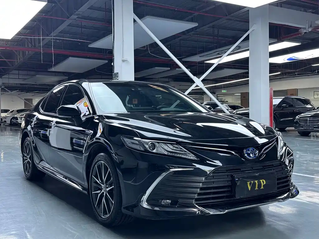 TOYOTA CAMRY 2023