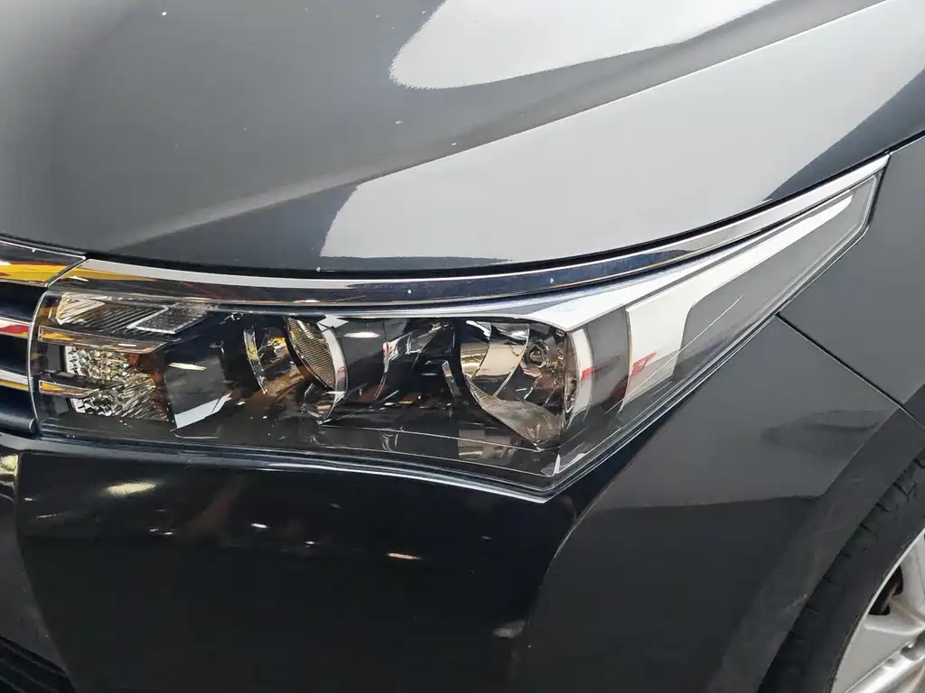 TOYOTA COROLLA 2014
