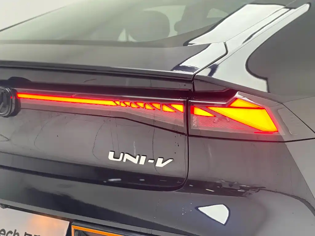 CHANGAN UNI-V 2022