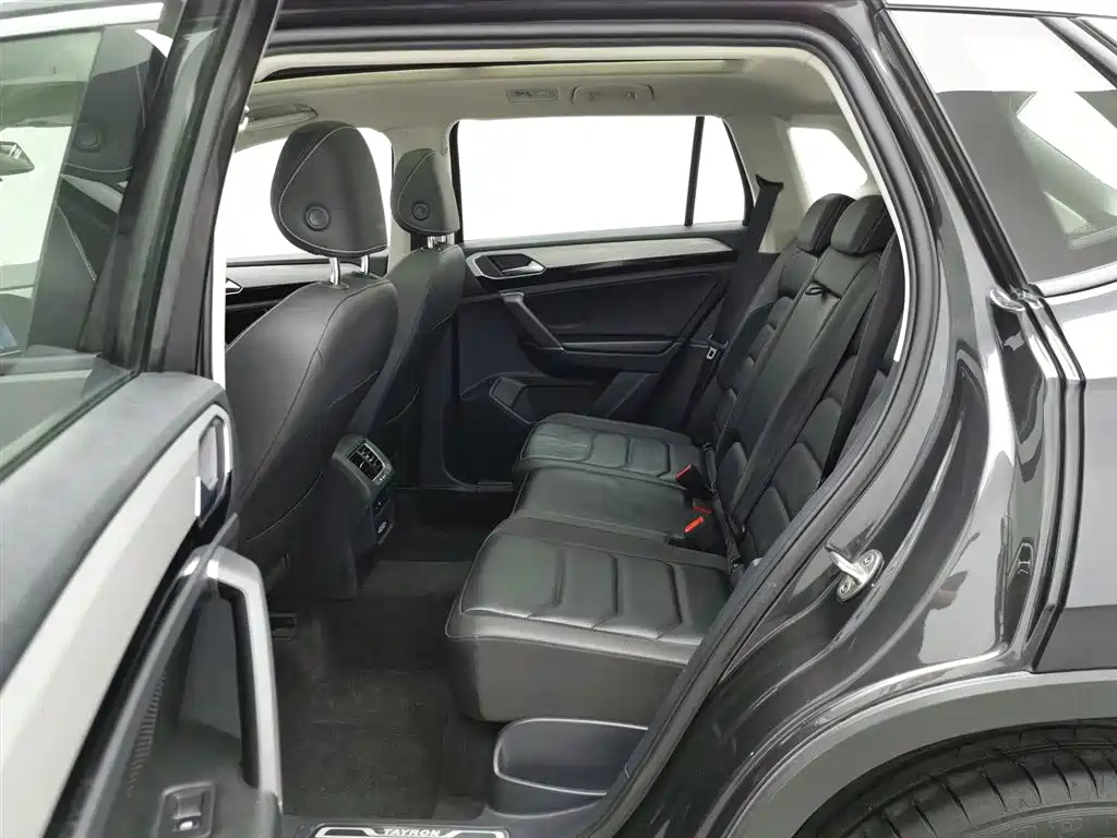VOLKSWAGEN TAYRON 2019