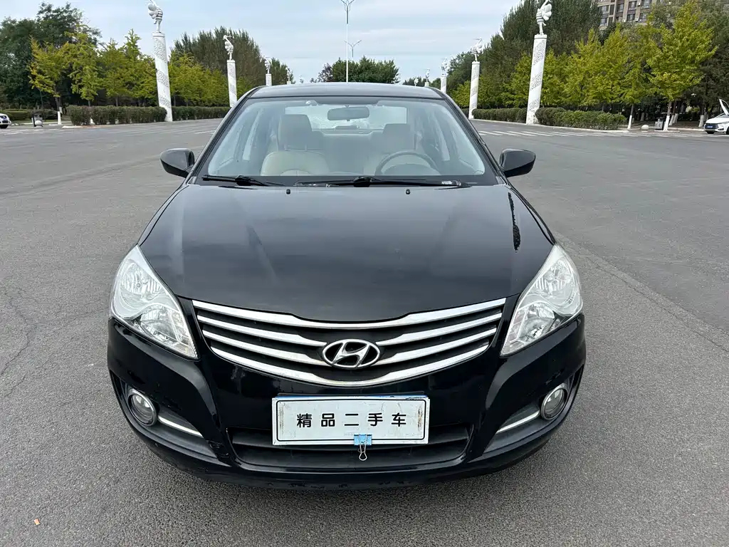 HYUNDAI CELESTA 2015