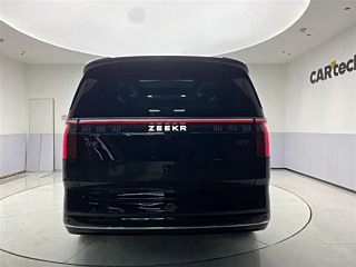 ZEEKR 009  2024 YEAR  SEATS  EDITION 108KWH 2024