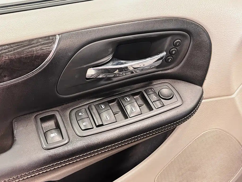 CHRYSLER BIG 捷龙 IMPORT 2013
