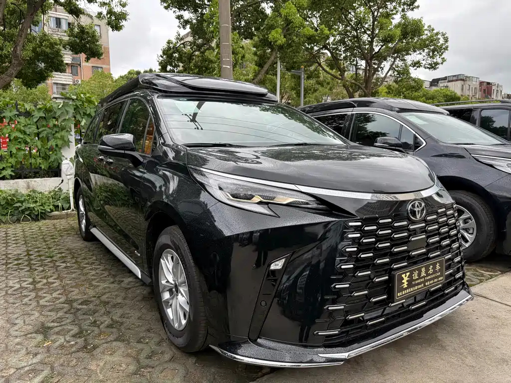 TOYOTA SIENNA SIENNA 2024