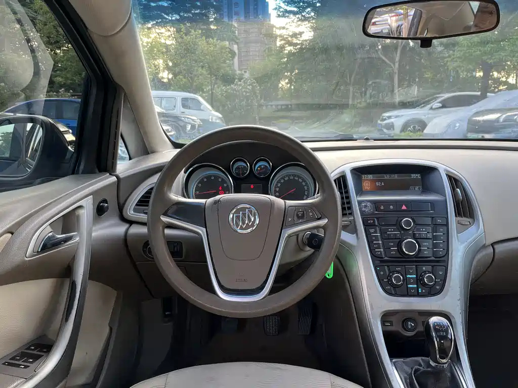 BUICK EXCELLE 2013
