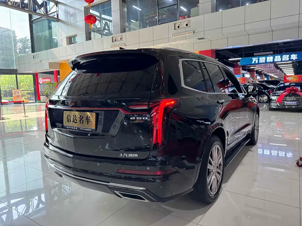 CADILLAC XT6 2022