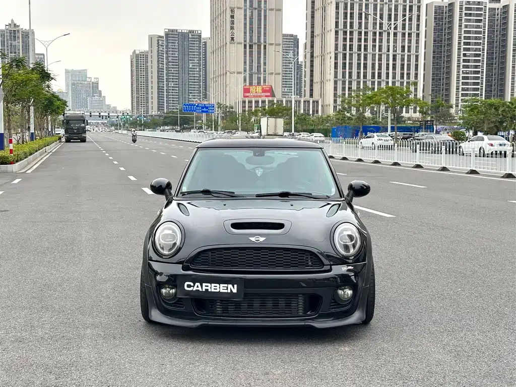 MINI OTHER 2011