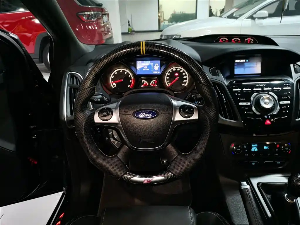 FORD FOCUS IMPORT 2015