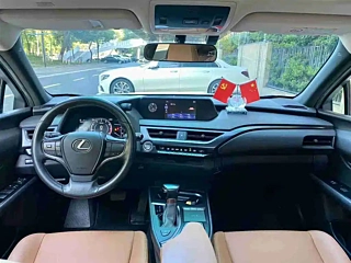 LEXUS UX  2020 YEAR 200  EDITION 2020
