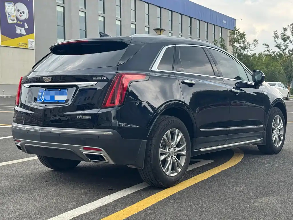 CADILLAC XT5 2021