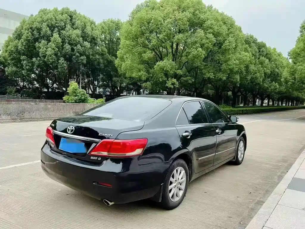 TOYOTA CAMRY 2010