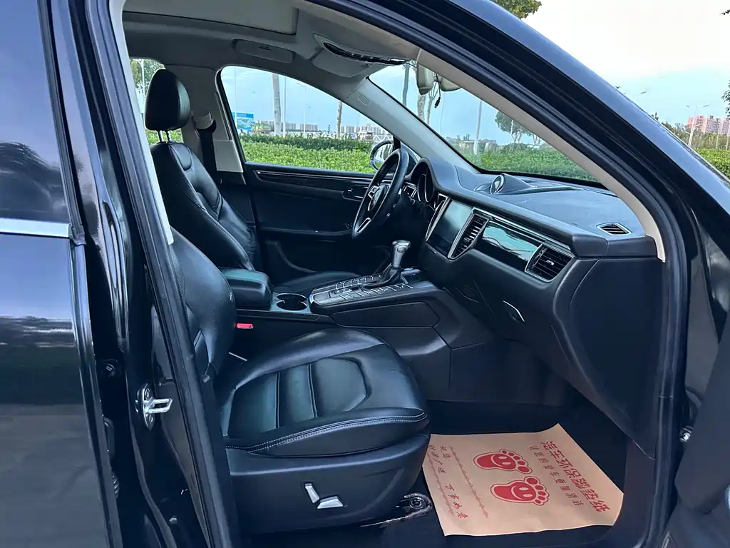 ZOTYE SR9 2017