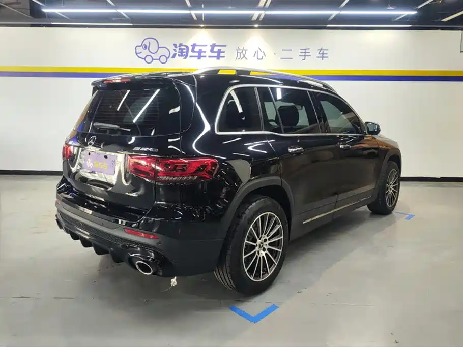 MERCEDES BENZ GLB 2023