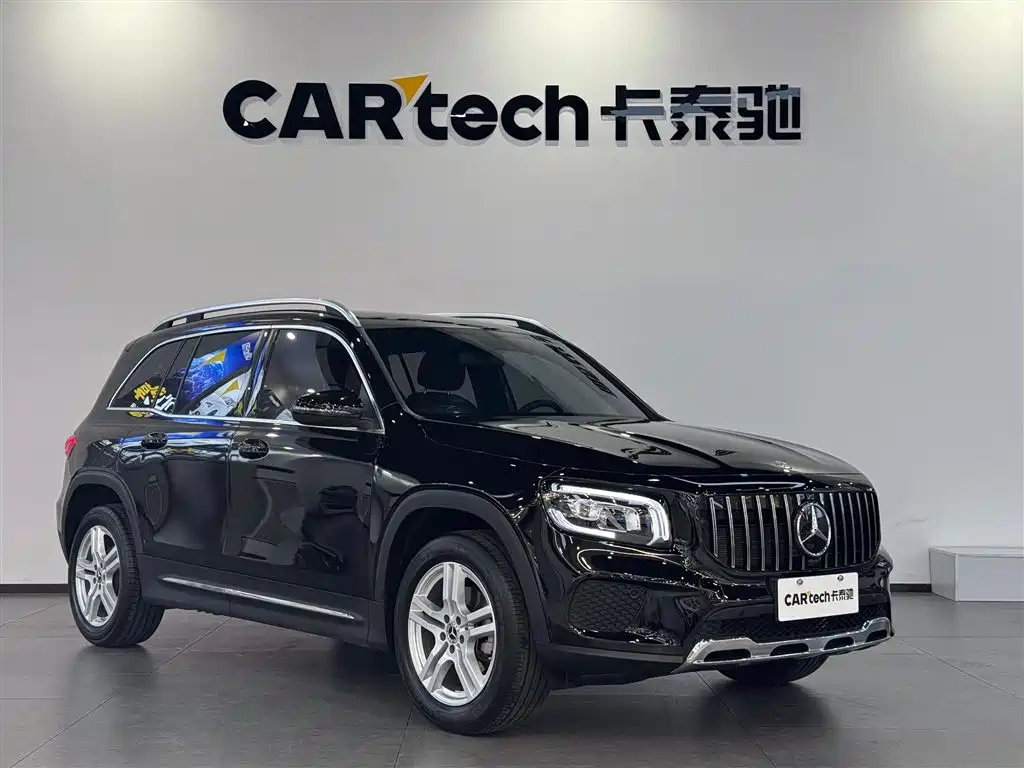 MERCEDES BENZ GLB 2023