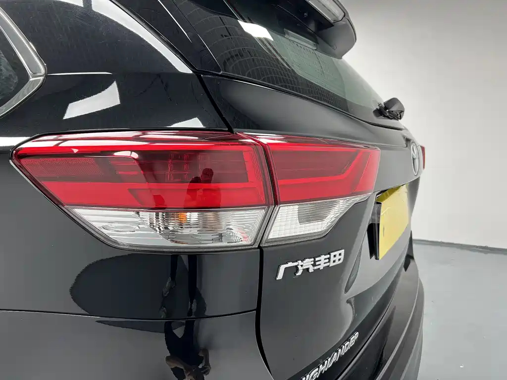 TOYOTA HIGHLANDER 2020