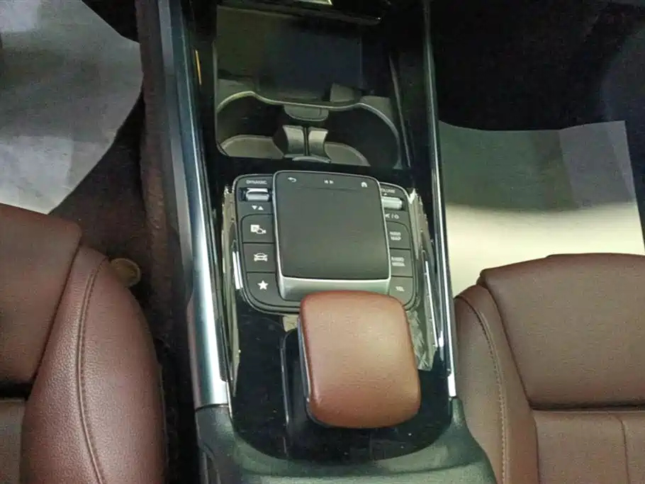 MERCEDES BENZ GLB 2020