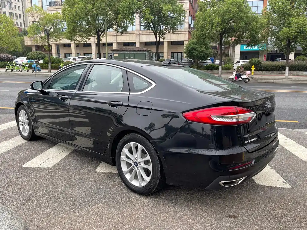 FORD MONDEO 2022