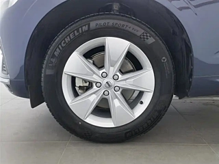 VOLVO XC60 2022 YEAR B5 4WD DELUXE EDITION 2022