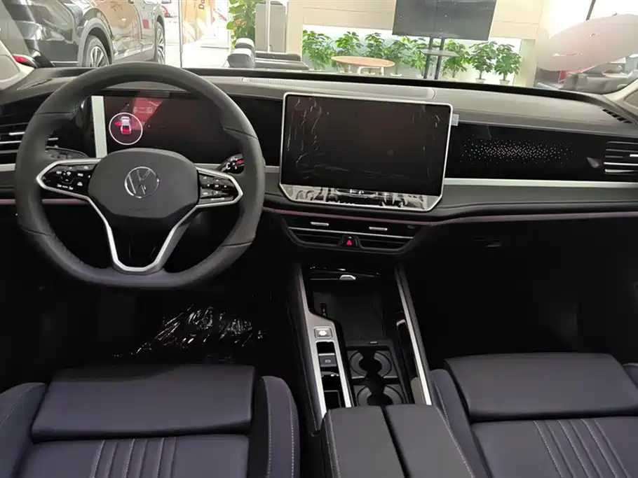VOLKSWAGEN MAGOTAN 2025