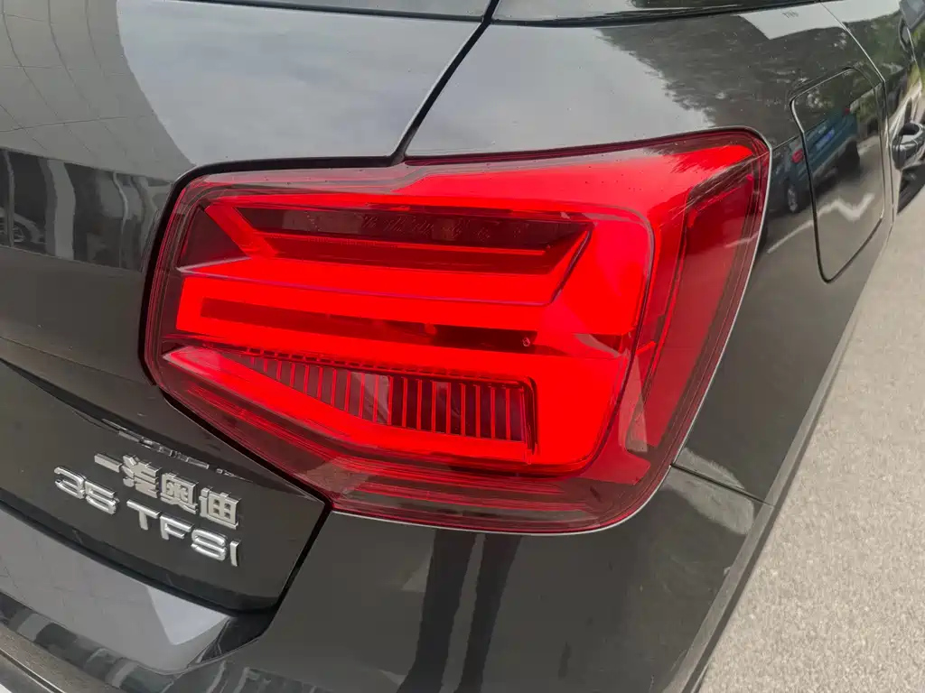 AUDI Q2L 2020