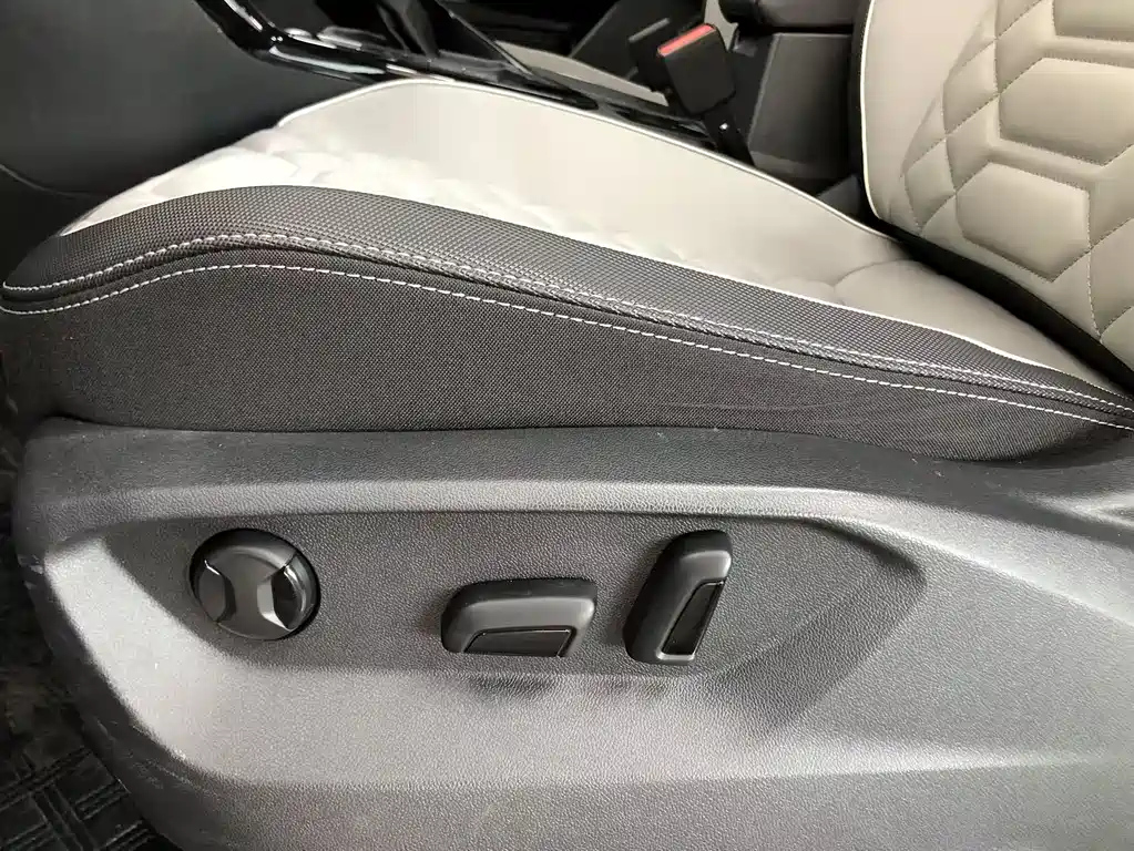 VOLKSWAGEN TAYRON 2023