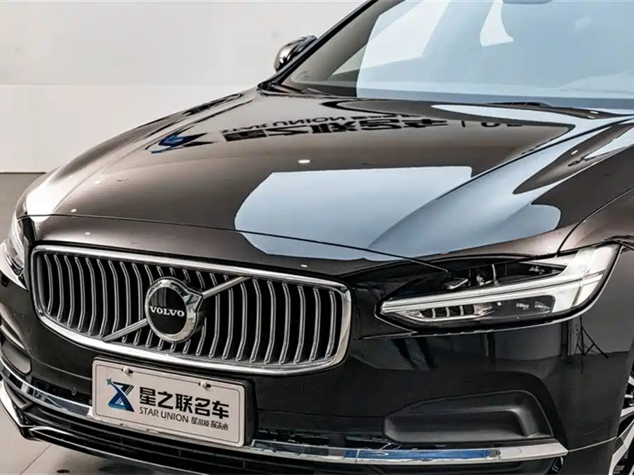 VOLVO S90 2024