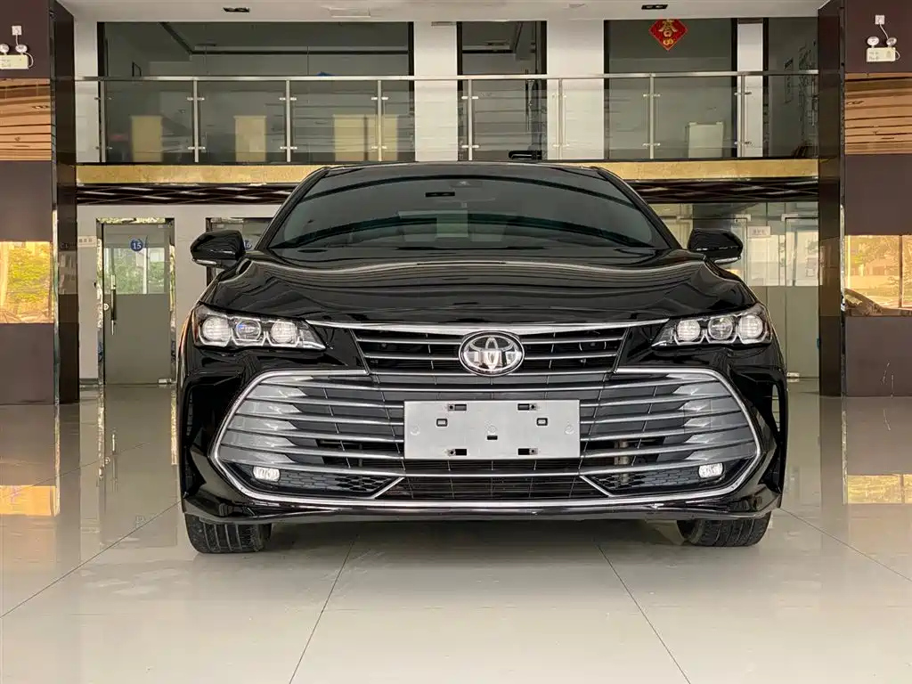 TOYOTA AVALON 2019