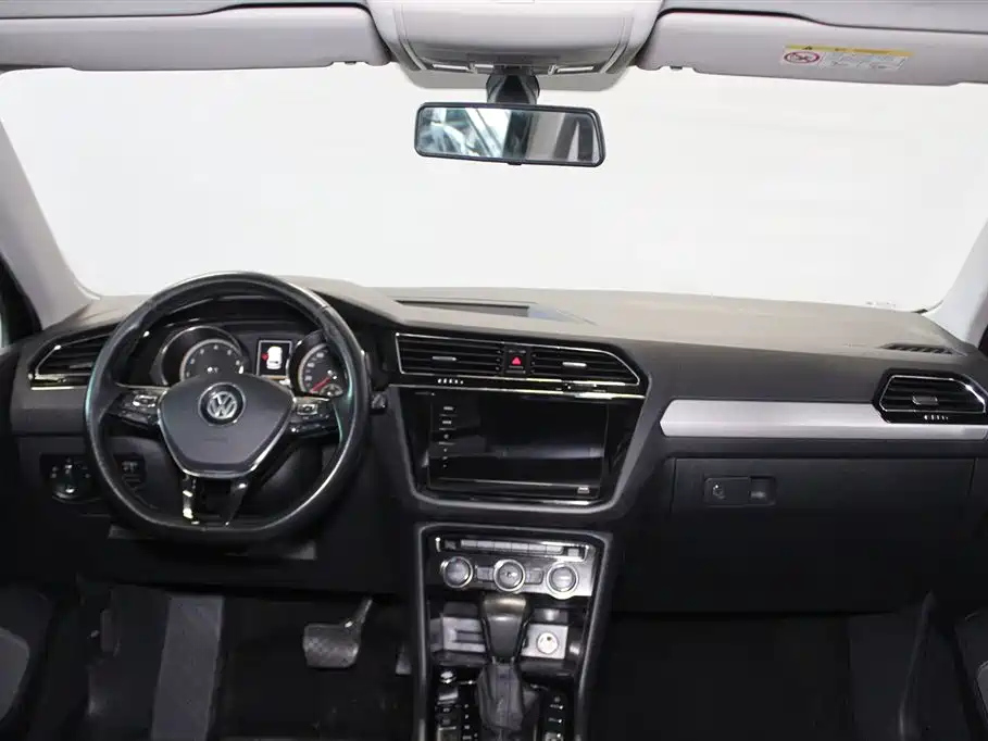 VOLKSWAGEN TIGUAN L 2019