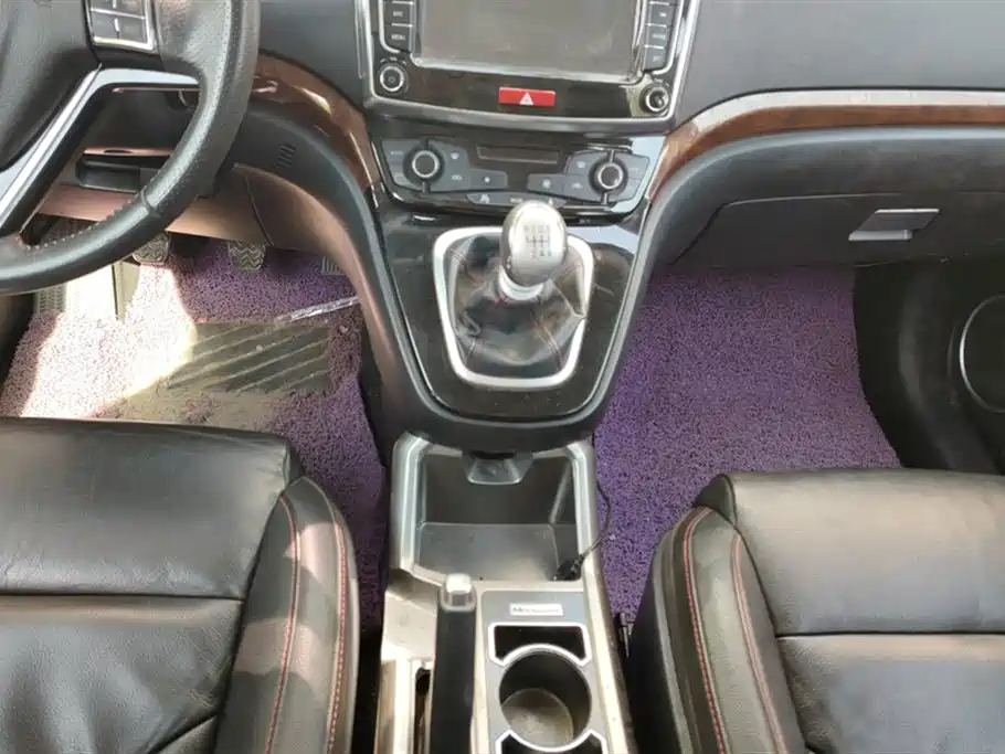HAVAL H6 2015