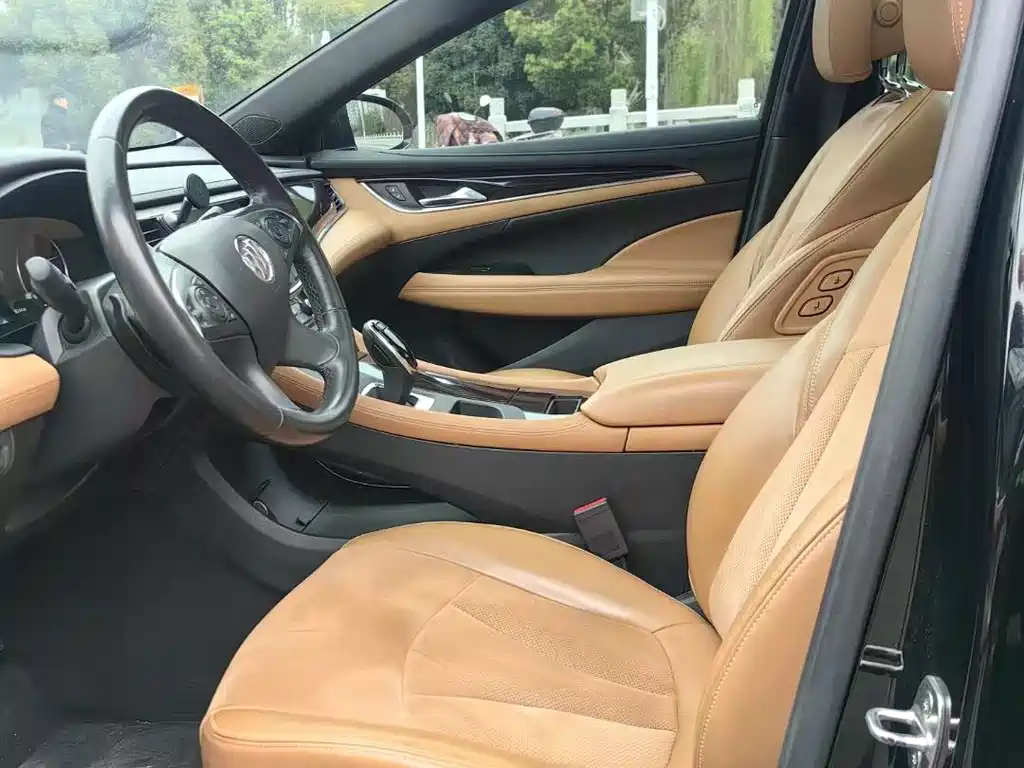 BUICK LACROSSE 2018