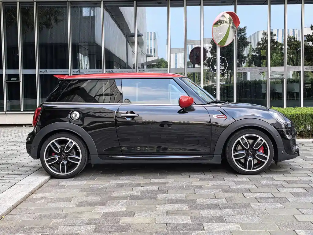 MINI JCW 2020