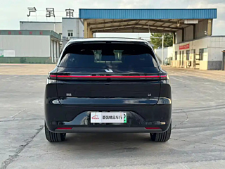 LI AUTO L6  2025 YEAR PRO INTELLIGENT  EDITION 2025