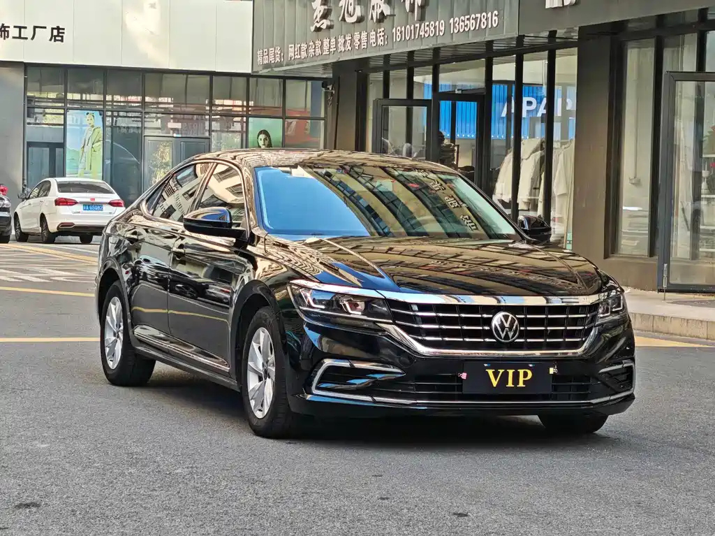 VOLKSWAGEN PASSAT 2021