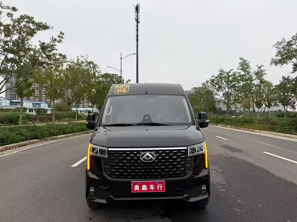 SAIC MAXUS V80 NEW JOURNEY 2025