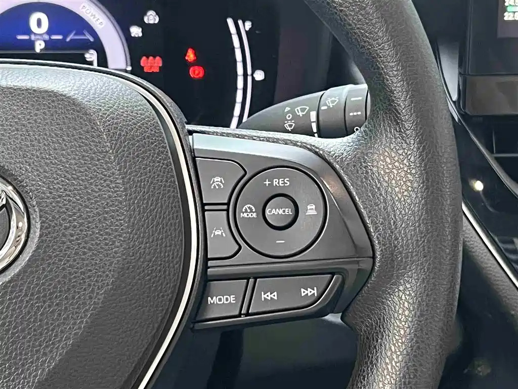 TOYOTA FRONTLANDER 2024