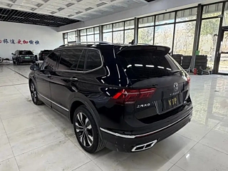 VOLKSWAGEN TIGUAN L 2021