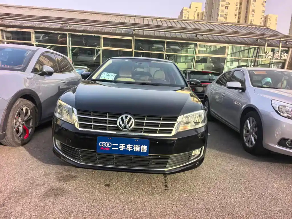 VOLKSWAGEN LAVIDA 2014