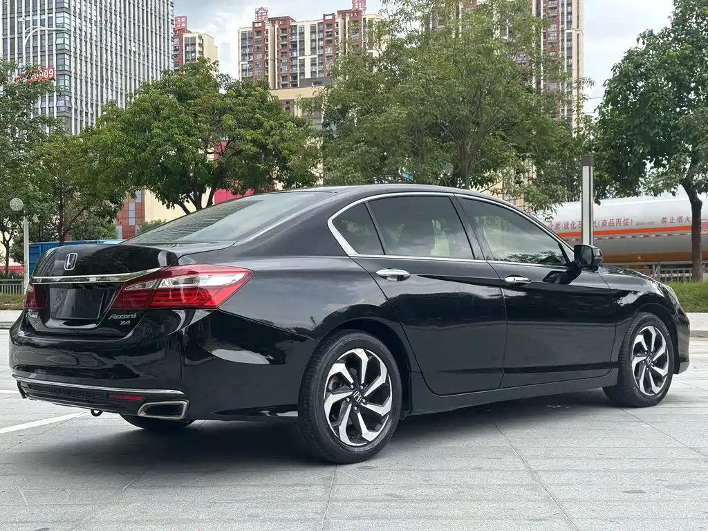 HONDA ACCORD 2018