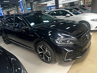 VOLKSWAGEN PASSAT 2024