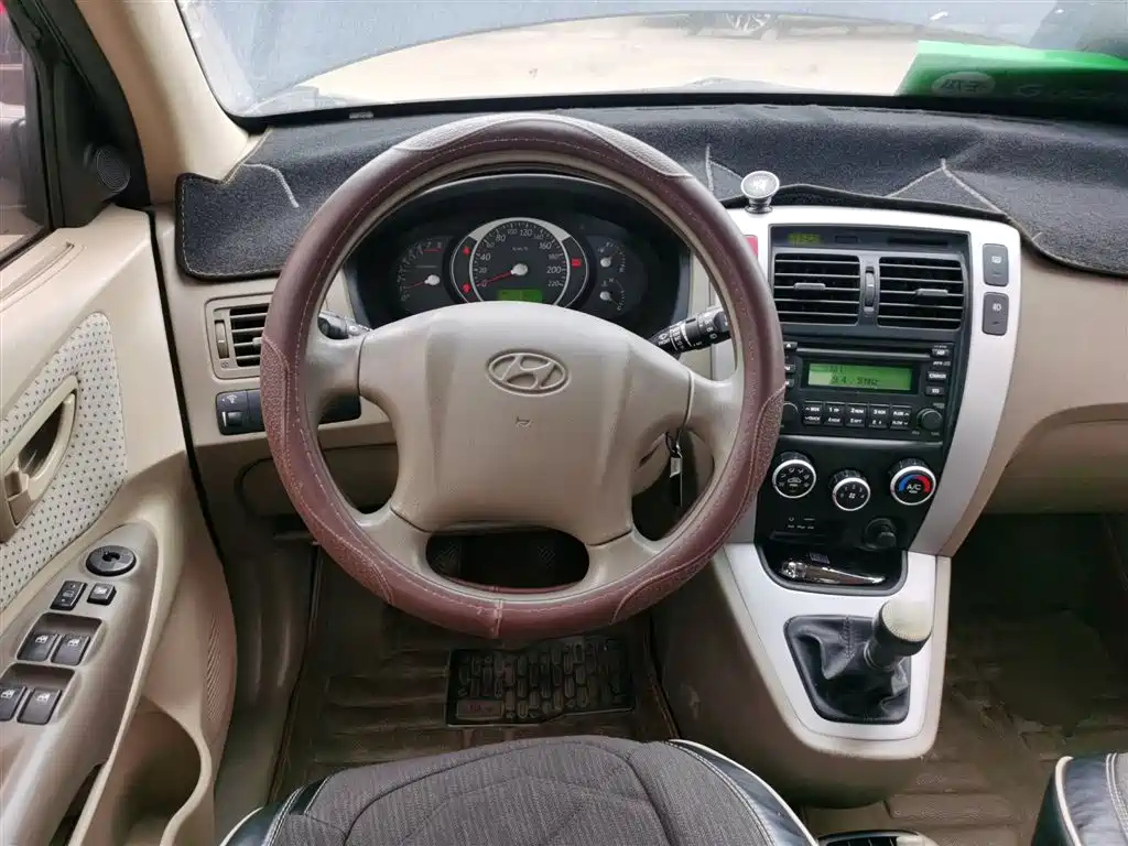 HYUNDAI TUCSON 2013