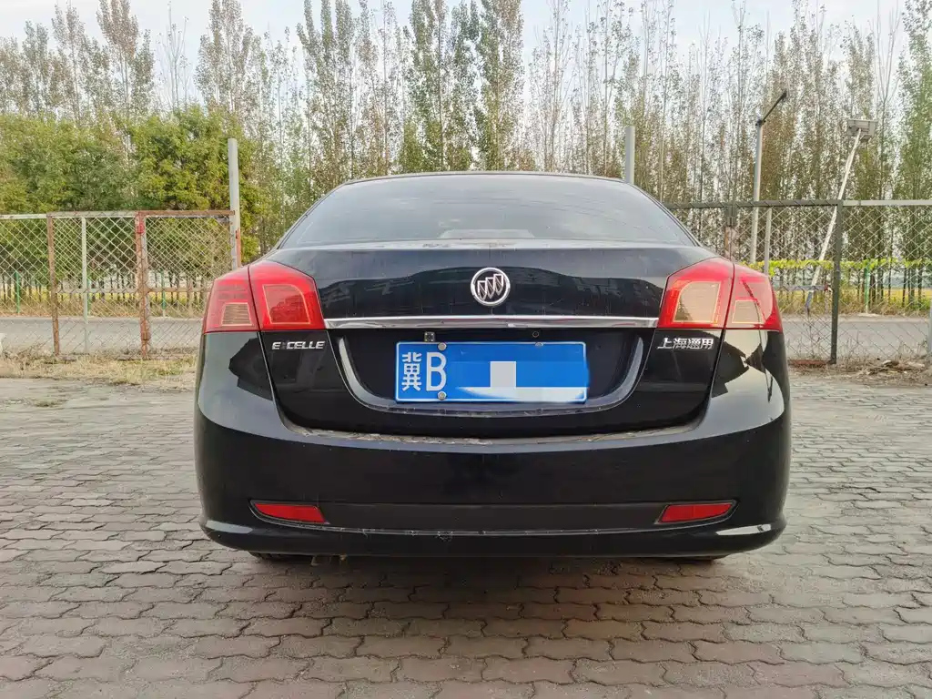 BUICK EXCELLE 2011